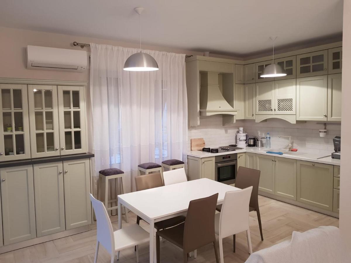 Artino Villa Durres Exterior photo