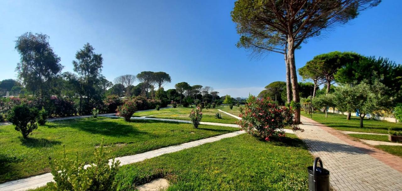 Artino Villa Durres Exterior photo